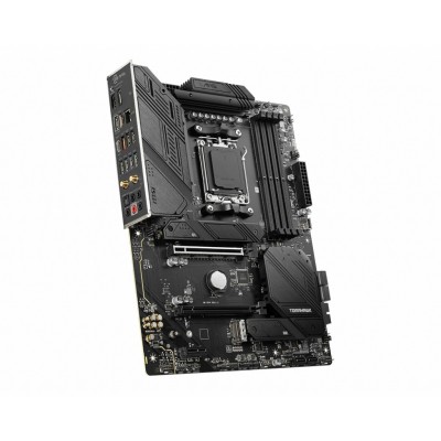 Scheda madre MSI MAG B650 TOMAHAWK WIFI socket AM5