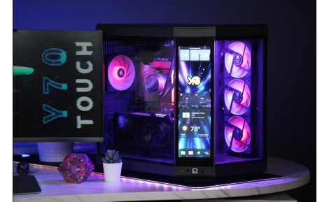 HYTE Y70 Touch: Il Case con Display Touchscreen da 14 Pollici che Cambia le Regole del Gioco